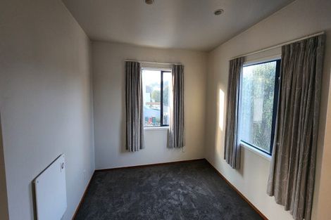 Photo of property in 14 Marina View, Paremata, Porirua, 5026