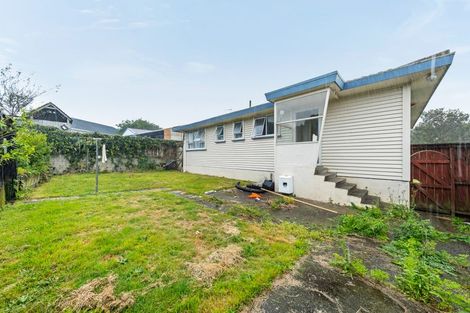 Photo of property in 16 Mayne Street, Waitara, 4320