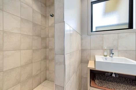 Photo of property in 16 Walnut Grove, Alexandra, 9320