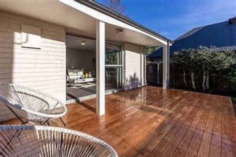 Photo of property in 2/9 Somme Street, St Albans, Christchurch, 8014