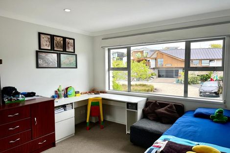 Photo of property in 15 Tuatini Place, Long Bay, Auckland, 0630