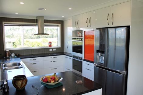 Photo of property in 2599 Mountain Road, Tariki, Stratford, 4394