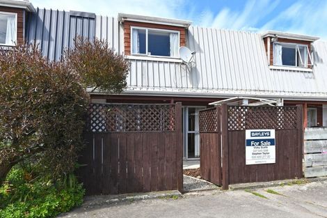 Photo of property in 8b Montgomery Crescent, Clouston Park, Upper Hutt, 5018