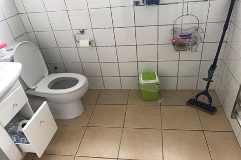 Photo of property in 5 Garner Place, Glenfield, Auckland, 0629