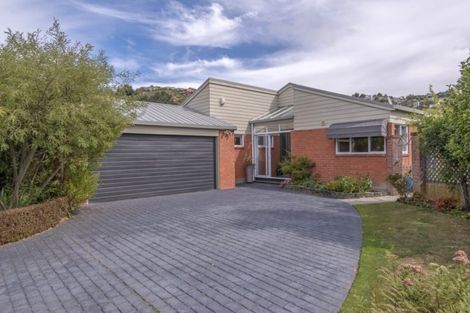 Photo of property in 16 Herbs Place, Cashmere, Christchurch, 8022