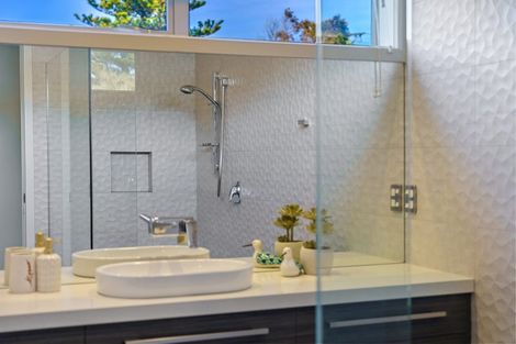 Photo of property in 131 Manly Street, Paraparaumu Beach, Paraparaumu, 5032