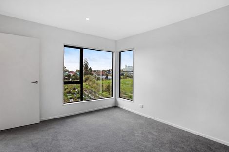 Photo of property in 31 Ara Mara Hua, Henderson, Auckland, 0612
