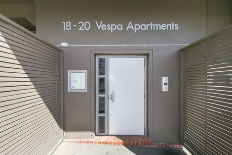 Photo of property in Vespa Apartments, 405/20 Hanson Street, Mount Cook, Wellington, 6021