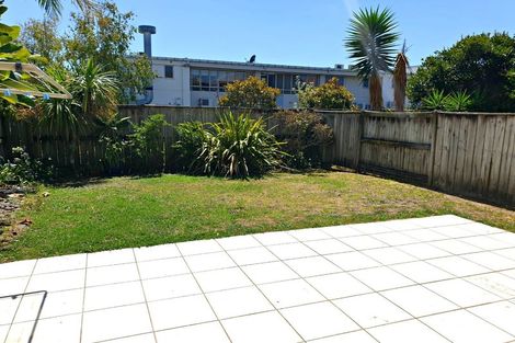 Photo of property in 102 Huntington Drive, Huntington Park, Auckland, 2013