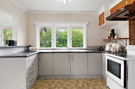 Photo of property in 699 Swanson Road, Swanson, Auckland, 0612