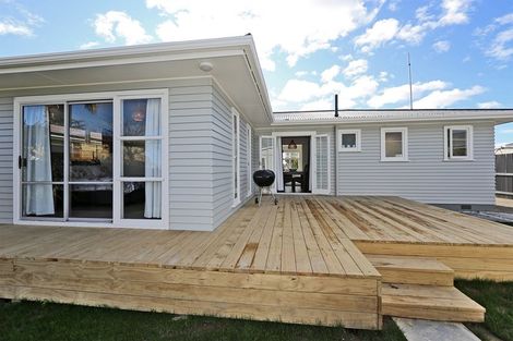 Photo of property in 33 Allen Berry Avenue, Pirimai, Napier, 4112