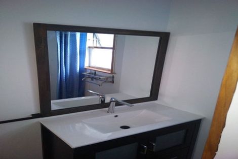 Photo of property in 60 Beach Haven Road, Beach Haven, Auckland, 0626