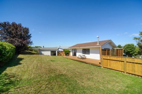 Photo of property in 15 Dahlstrom Grove, Kelvin Grove, Palmerston North, 4414