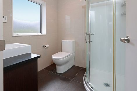 Photo of property in 7 Nirmal Place, Sunnyvale, Auckland, 0612