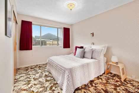 Photo of property in 10/171 Queens Drive, Lyall Bay, Wellington, 6022