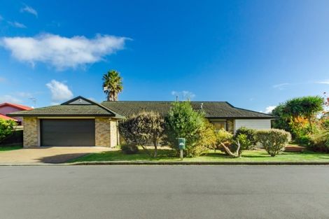 Photo of property in 14 Wood Leigh, Paraparaumu Beach, Paraparaumu, 5032