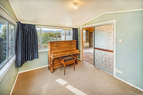 Photo of property in 27 Bledisloe Street, Kurow, 9435