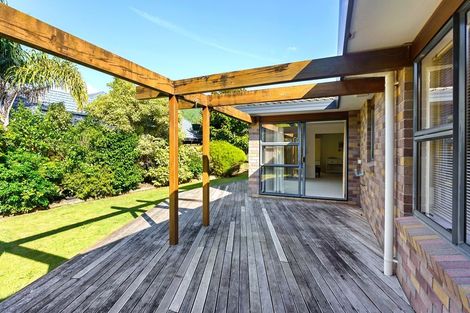 Photo of property in 50 Awanui Drive, Waikanae, 5036