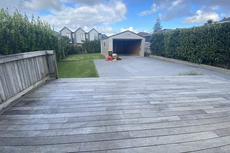 Photo of property in 5 Brookfield Road, Te Atatu Peninsula, Auckland, 0610