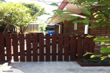 Photo of property in 20 Taupata Street, Redcliffs, Christchurch, 8081