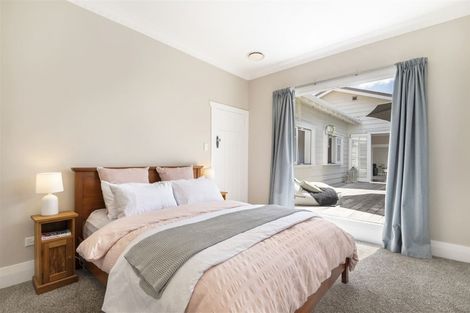 Photo of property in 69 Pine Street, Mount Eden, Auckland, 1041