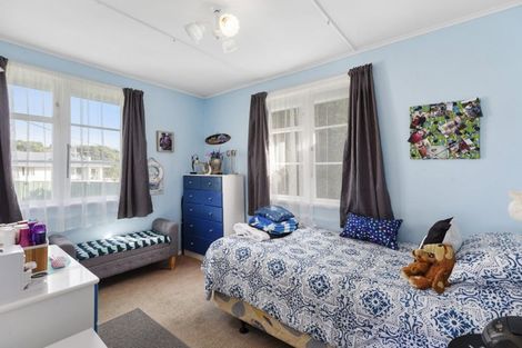 Photo of property in 130 Bedford Street, Cannons Creek, Porirua, 5024