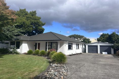 Photo of property in 114 Pahiatua Street, Hokowhitu, Palmerston North, 4410