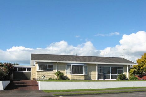 Photo of property in 145 Mangorei Road, Merrilands, New Plymouth, 4312