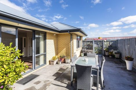 Photo of property in 71 Springs Road, Hornby, Christchurch, 8042