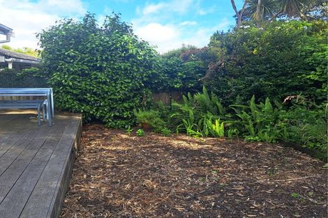 Photo of property in 9b Seaside Avenue, Waterview, Auckland, 1026