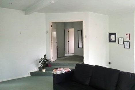 Photo of property in 1/57 James Evans Drive, Northcote, Auckland, 0627