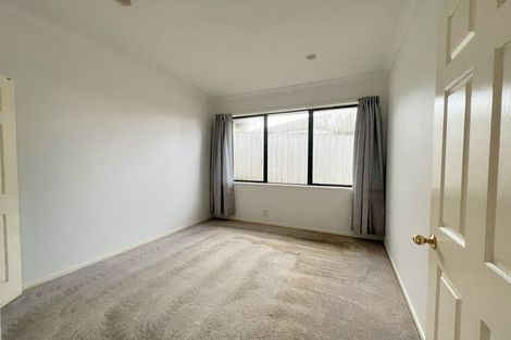 Photo of property in 6 Sharples Place, Somerville, Auckland, 2014