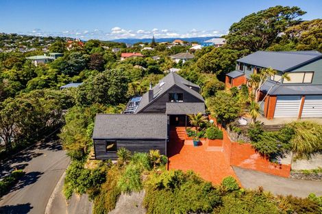 Photo of property in 1 Indira Place, Khandallah, Wellington, 6035