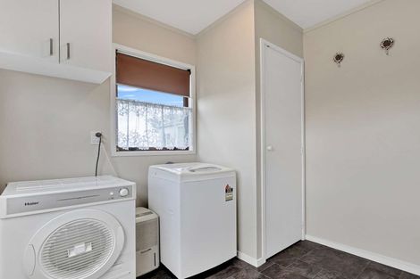 Photo of property in 100 Pukehina Parade, Pukehina, 3189