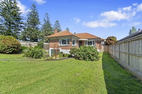 Photo of property in 4 Alloway Street, Westgate, Auckland, 0614