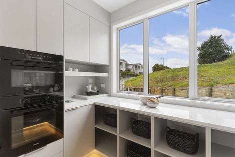 Photo of property in 202 Landmark Terrace, Orewa, 0931