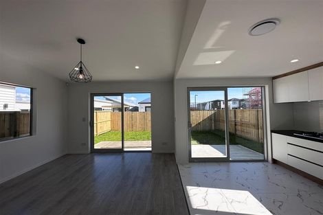 Photo of property in 33 Hoia Street, Papakura, 2110