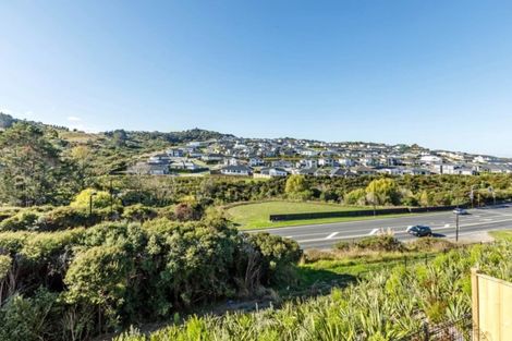 Photo of property in 32 Bine Crescent, Orewa, 0931