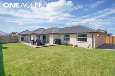 Photo of property in 11 Kuta Street, Pegasus, 7612