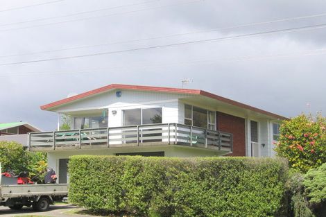 Photo of property in 39 Matuku Street, Two Mile Bay, Taupo, 3330