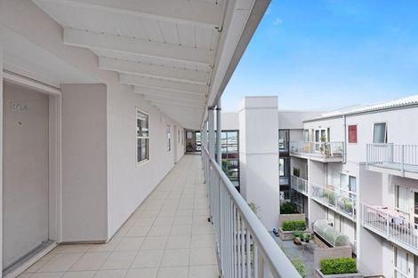 Photo of property in Luxford Villas, 304/72 Herald Street, Berhampore, Wellington, 6023