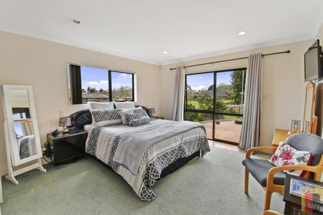 Photo of property in 17 Castlehill Court, Wattle Downs, Auckland, 2103