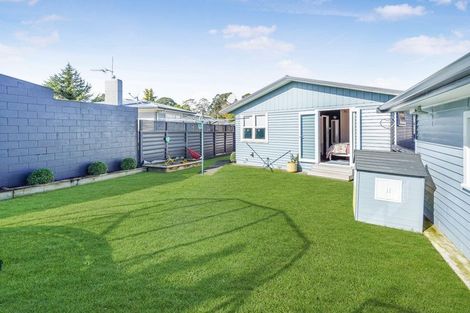 Photo of property in 14 Manapouri Place, Glenview, Hamilton, 3206