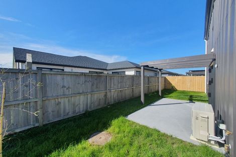 Photo of property in 12 Grandifolia Road, Takanini, 2110