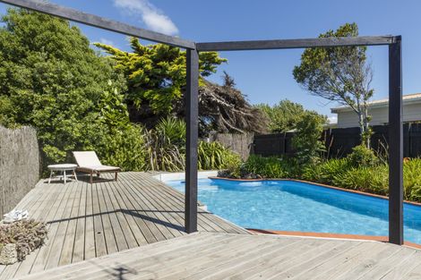 Photo of property in 56 Rhodes Drive, Kelvin Grove, Palmerston North, 4414