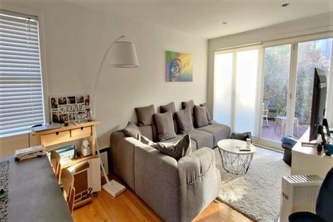 Photo of property in 1/19 Becroft Drive, Forrest Hill, Auckland, 0620