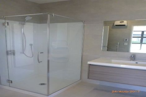 Photo of property in 32 Kaimanawa Road, Karaka, Papakura, 2113