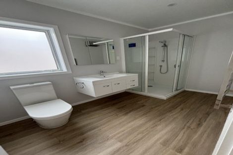 Photo of property in 42 Versailles Street, Karori, Wellington, 6012