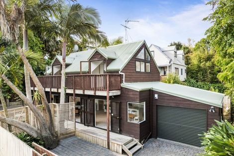 Photo of property in 2/49 Mozeley Avenue, Devonport, Auckland, 0624