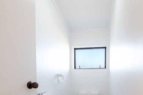 Photo of property in 8a Kingsley Place, Mount Maunganui, 3116